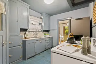 When you don't feel like cooking, you have dozens of fantastic restaurants within just a few blocks!