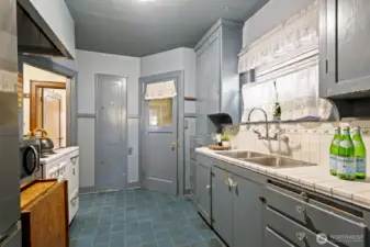 More upgrades you might not see: updated wiring and electrical panel, a newer roof, and efficient heating and A/C from mini-splits!