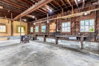 High-output lighting that ensures a bright workspace at any hour.