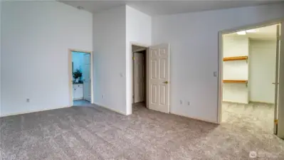 2nd Bedroom with access to full bathroom