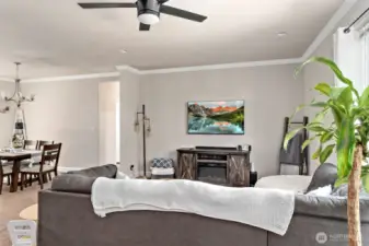 Open floorplan living room.