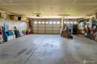 750 sqft 3-car garage