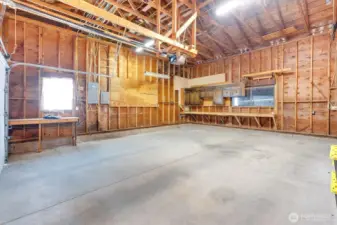 Garage - 2 car extra deep