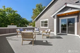 Brand new decking on this substantial "roof top" VIEW deck!