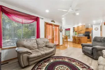 Family Rm w/French Doors