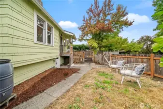 Yard Space off back