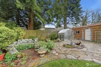 Quaint vignettes at every turn.  The use of old concrete and Flagstone are abundant