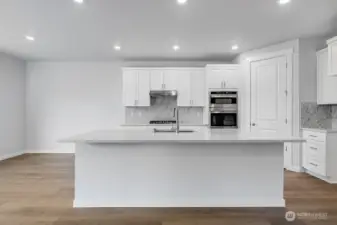 1121 SE 33rd Street ~ Ready Now