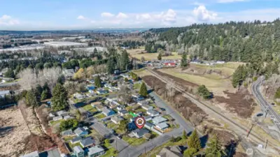 Ideally located just minutes from 512, hwy 167, 410, DT puyallup, Sumner and Bonney Lake.