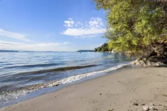 The perfect sandy cove