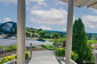 Step out the front door and take in stunning territorial views, manicured landscaping, and the beauty of McAllister Park’s peaceful hilltop setting.