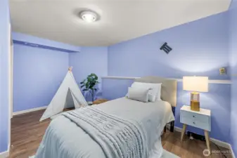 Bedroom 4 (down stairs)