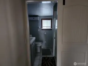 3/4 Bath, Shower, Toilet, Sink