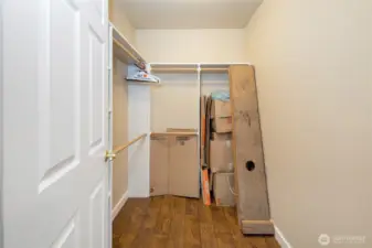 walk-in closet