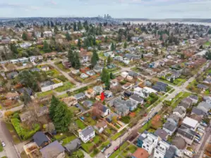 Great proximity to Downtown Seattle