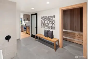 Spa area with cold plunge tub and sauna