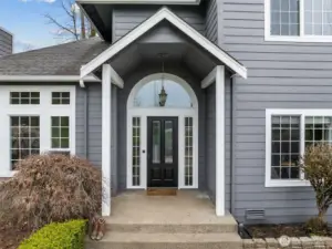 WOW- drop the boots and come inside this stunning home with NEW exterior paint.