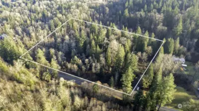 Property Lines are approximated. Buyer to Verify to their satisfaction.