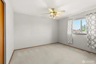 UPPER BEDROOM