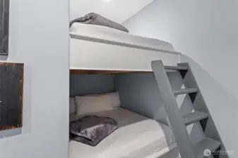 Queen sized bunkbeds fit perfectly.
