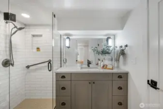 Lower level bathroom.