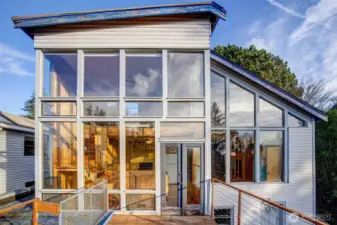 Turn around to face west side of house.