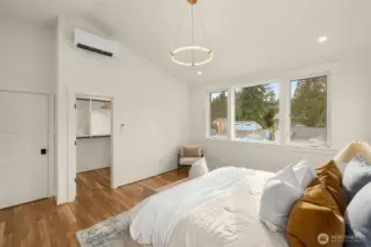 Primary Suite with Walk-In Closet, Lvl 3