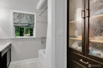 2nd tiled full bath