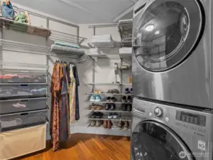 With washer and drying in your primary closet!