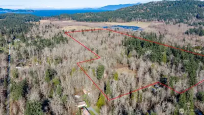 2 - 10 acre plus parcels, and 2 less-than-5 acre parcels with lot certification.