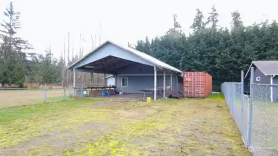 Detached carport