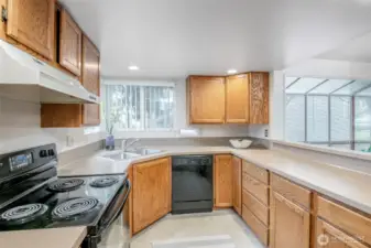 Lots of counter and cabinet space in this kitchen!