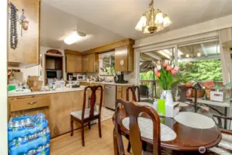 Tenant side kitchen/dining room
