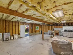 HUGE potential to add over 900 finished sq footage