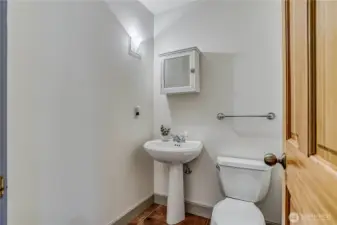 1/2 bath