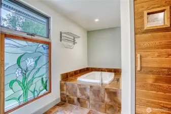 primary bath w sauna