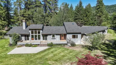 backyard with expansive deck and fenced yard