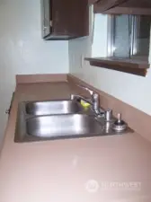 Kitchen sink