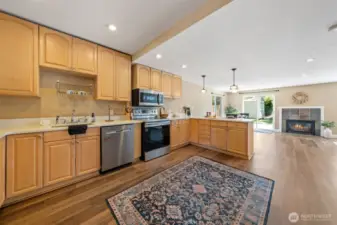 Newer appliances, cabinerrs
