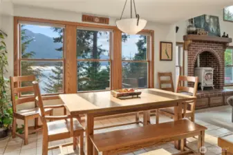 The views from the dining room table are stunning.