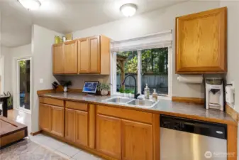 Kitchen is in beautiful shape
