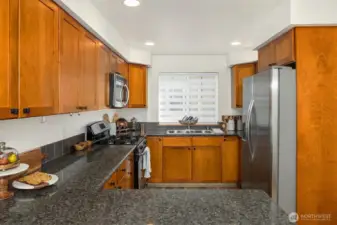 Slab granite countertops with seating