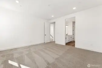This is a similar home. Some colors and finishes may be different.