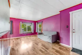 Spacious living room