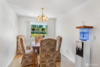Bright Dining Room w/Garden Window