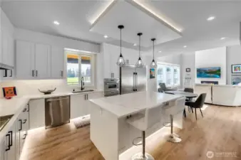 Kitchen with eating bar