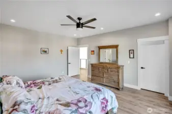 Upstairs primary bedroom