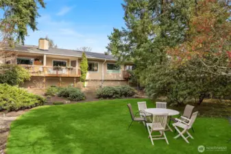 View from garden to the unit.