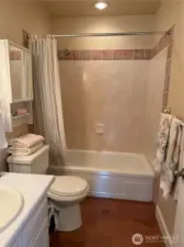Bathroom in 1 bedroom unit