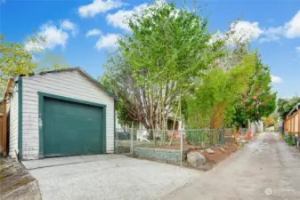 Detached Garage w/ Back Alley access